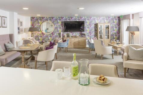 Communal lounge